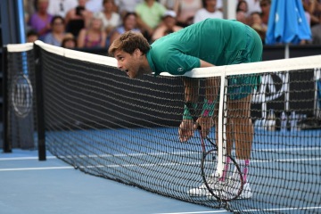 Video - 40 případů, kdy si s míčkem pohrála páska