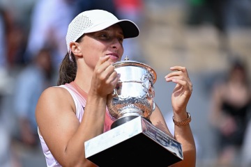 Video - Sestřih zápasu Swiatek/Anisimova - finále Wimbledonu