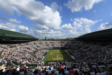 Video - Nejlepší triky Mansoura Bahramiho ve Wimbledonu